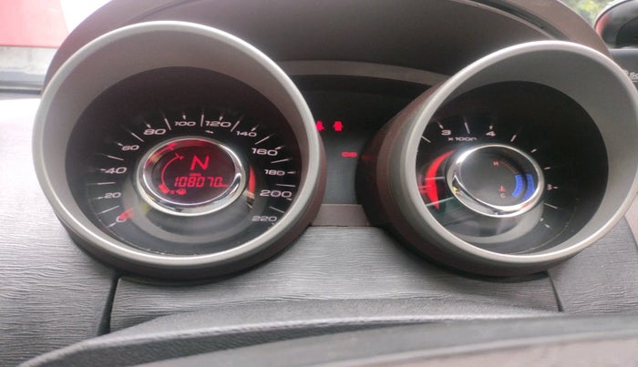 2012 Mahindra XUV500 W6, Diesel, Manual, 1,08,070 km, interior