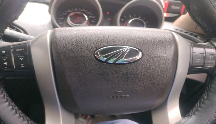 2012 Mahindra XUV500 W6, Diesel, Manual, 1,08,070 km, interior
