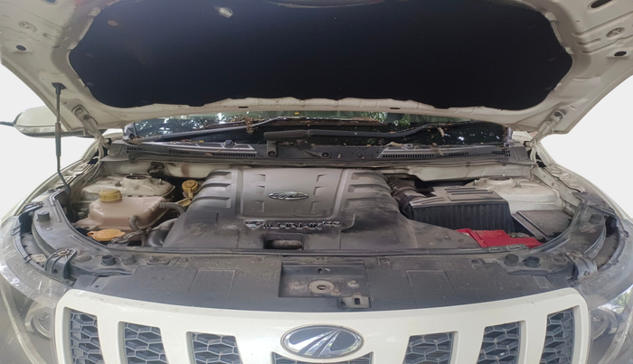 2012 Mahindra XUV500 W8, Diesel, Manual, 1,42,343 km, exterior