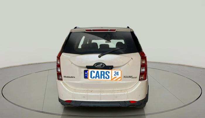 2012 Mahindra XUV500 W8, Diesel, Manual, 1,42,343 km, exterior