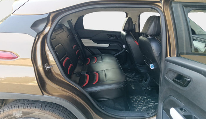 2022 Tata PUNCH ACCOMPLISHED MT, Petrol, Manual, 14,497 km, interior