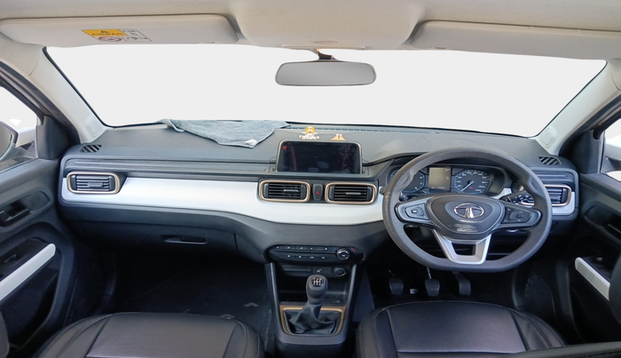 2022 Tata PUNCH ACCOMPLISHED MT, Petrol, Manual, 14,497 km, interior