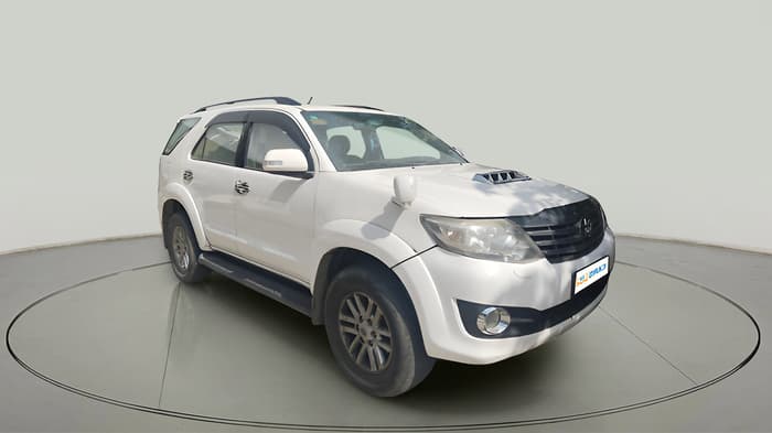 2013 Toyota Fortuner 3.0 4X2 AT, Diesel, Automatic, 1,31,692 km, exterior