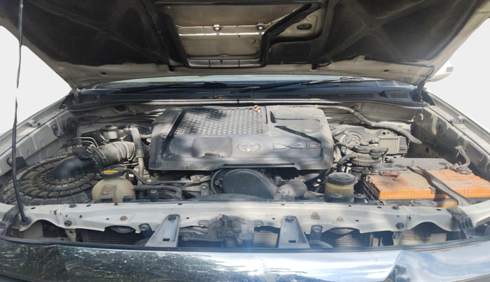 2013 Toyota Fortuner 3.0 4X2 AT, Diesel, Automatic, 1,31,692 km, exterior