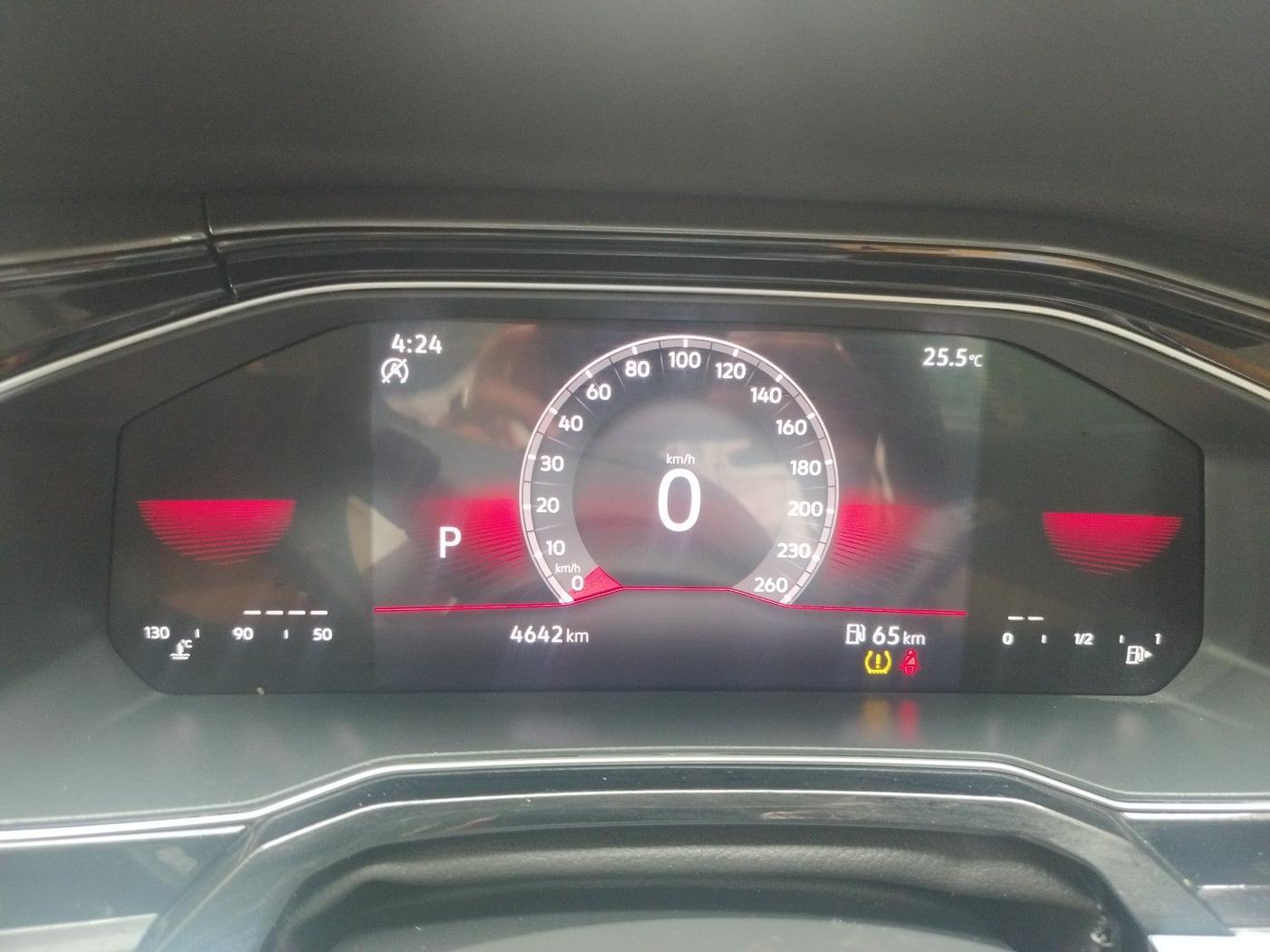 2024 Volkswagen VIRTUS GT PLUS TSI 1.5 EVO DSG, Petrol, Automatic, 4,642 km, interior