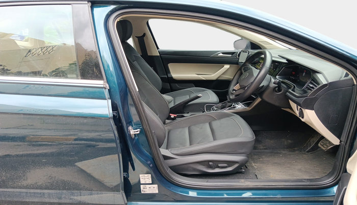 2024 Volkswagen VIRTUS GT PLUS TSI 1.5 EVO DSG, Petrol, Automatic, 4,642 km, interior