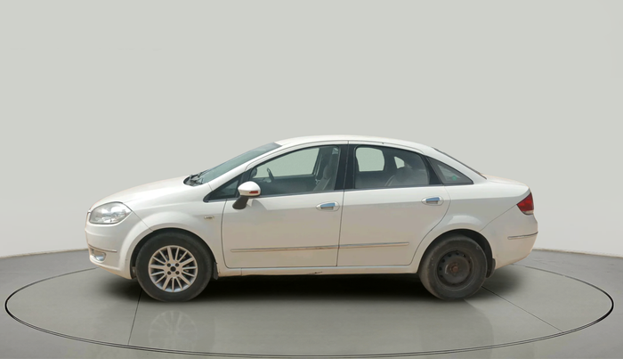 2010 Fiat Linea EMOTION 1.3, Diesel, Manual, 1,39,001 km, exterior