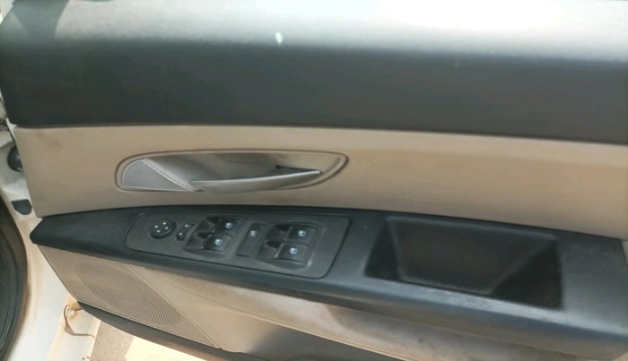 2010 Fiat Linea EMOTION 1.3, Diesel, Manual, 1,39,001 km, interior