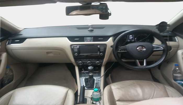 2016 Skoda Octavia STYLE PLUS AT 1.8 TSI, Petrol, Automatic, 50,433 km, interior