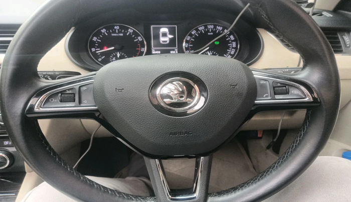 2016 Skoda Octavia STYLE PLUS AT 1.8 TSI, Petrol, Automatic, 50,433 km, interior