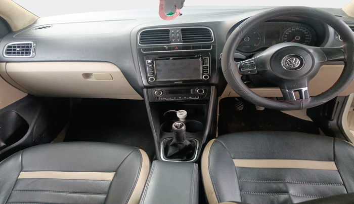2013 Volkswagen Polo HIGHLINE DIESEL, Diesel, Manual, 92,947 km, interior