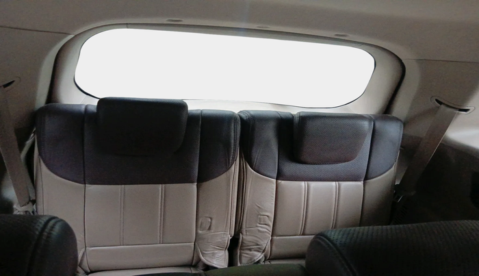 2012 Mahindra XUV500 W8, Diesel, Manual, 1,35,297 km, interior