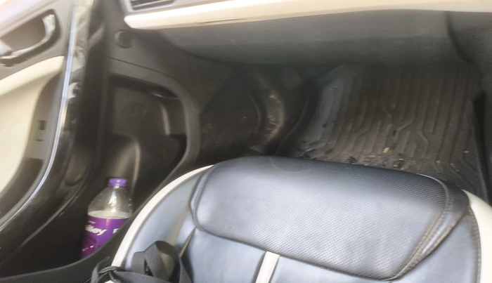 2023 Tata NEXON PURE 1.2 PETROL, Petrol, Manual, 17,186 km, interior