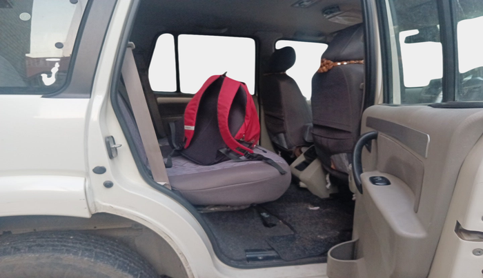 2015 Mahindra Scorpio S10, Diesel, Manual, 88,887 km, interior