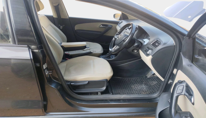 2017 Skoda Rapid STYLE 1.5 TDI AT, Diesel, Automatic, 1,39,339 km, interior