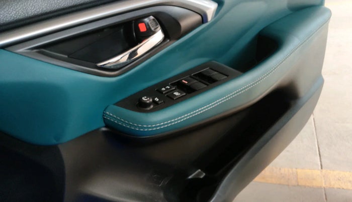 2023 Maruti Grand Vitara SIGMA SMART HYBRID, Petrol, Manual, 28,233 km, interior