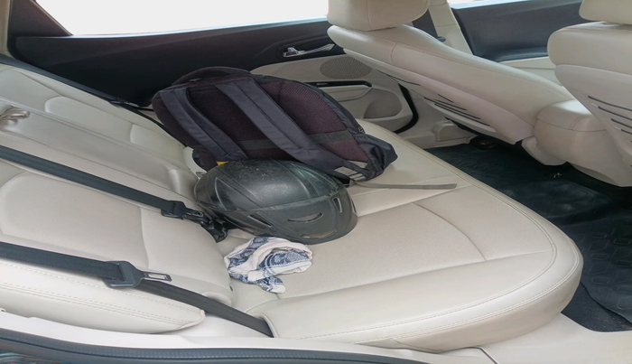 2019 Mahindra XUV300 W8 (O) 1.5 DIESEL, Diesel, Manual, 87,032 km, interior