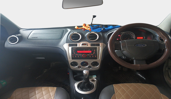 2013 Ford Figo TITANIUM 1.4 DIESEL, Diesel, Manual, 1,29,260 km, interior