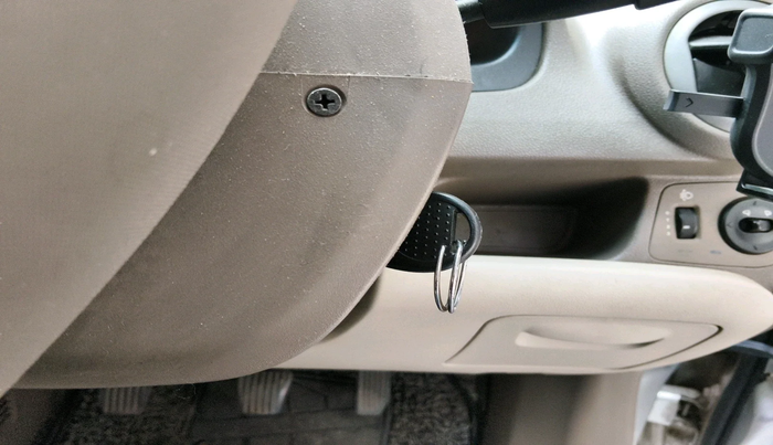 2013 Chevrolet Sail UVA 1.2 BASE, Petrol, Manual, 1,07,331 km, interior