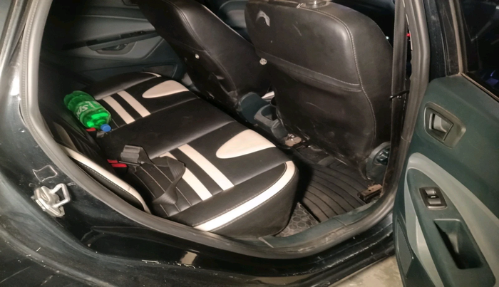 2011 Ford Fiesta TITANIUM DIESEL, Diesel, Manual, 1,15,490 km, interior