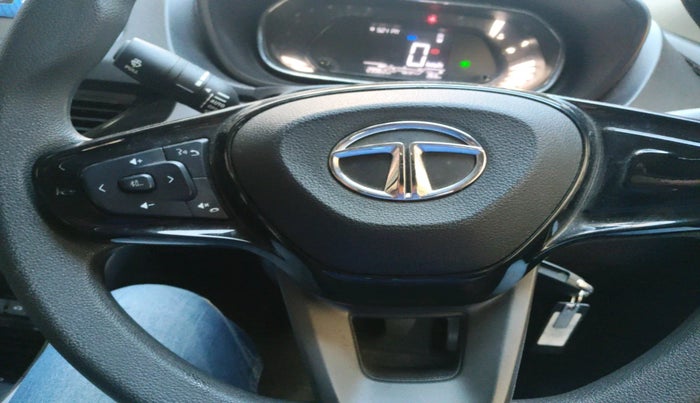 2022 Tata NEXON XM PLUS SUNROOF PETROL, Petrol, Manual, 29,962 km, interior