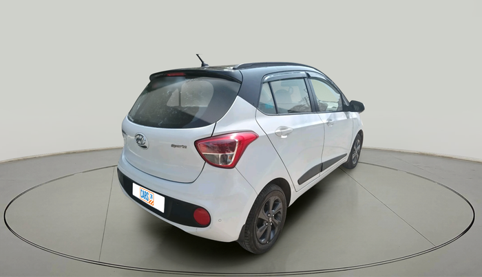 2018 Hyundai Grand i10 SPORTZ 1.2 KAPPA VTVT DUAL TONE, Petrol, Manual, 36,970 km, exterior