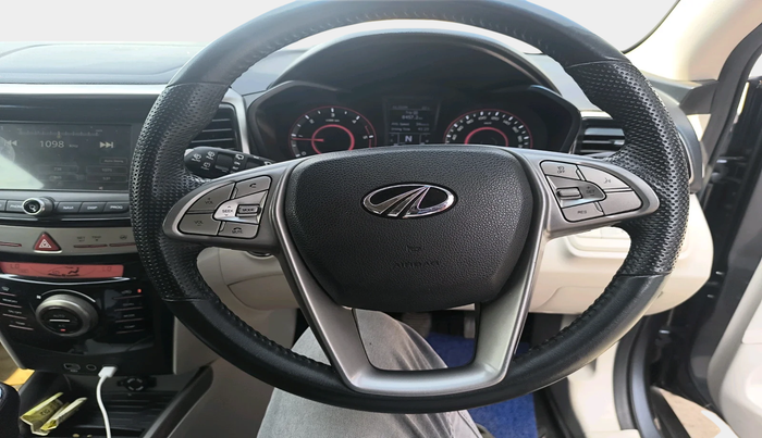 2022 Mahindra XUV300 W8 1.5 DIESEL, Diesel, Manual, 88,457 km, interior