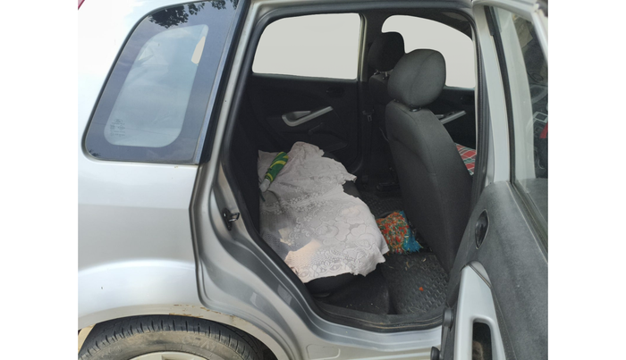 2013 Ford Figo ZXI 1.2 PETROL, Petrol, Manual, 1,19,730 km, interior
