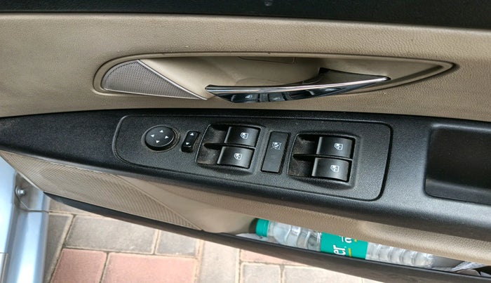 2010 Fiat Linea T JET PLUS, Petrol, Manual, 74,854 km, interior