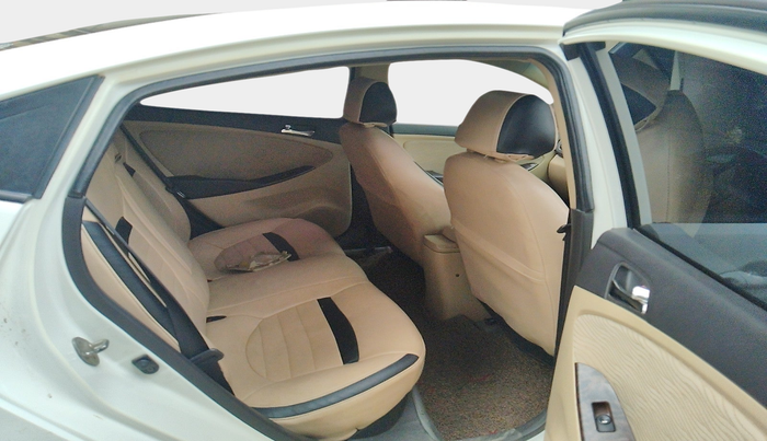 2013 Hyundai Verna FLUIDIC 1.6 CRDI SX, Diesel, Manual, 1,28,009 km, interior