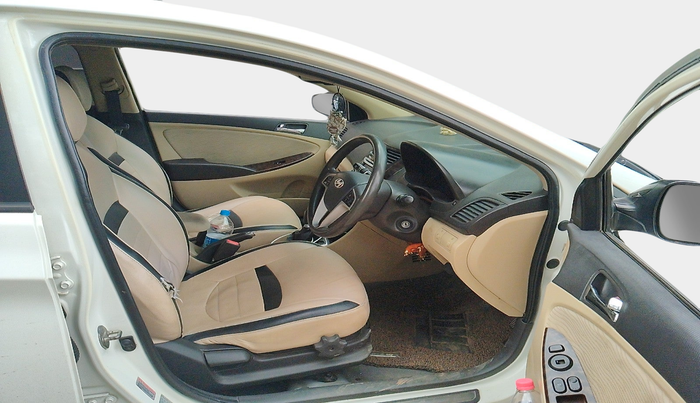 2013 Hyundai Verna FLUIDIC 1.6 CRDI SX, Diesel, Manual, 1,28,009 km, interior