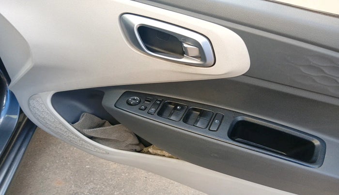 2021 Hyundai AURA SX 1.2 (O), Petrol, Manual, 19,249 km, interior