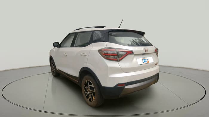 2023 Mahindra XUV400 EL Pro 39.4 KWH, Electric, Automatic, 27,000 km, exterior