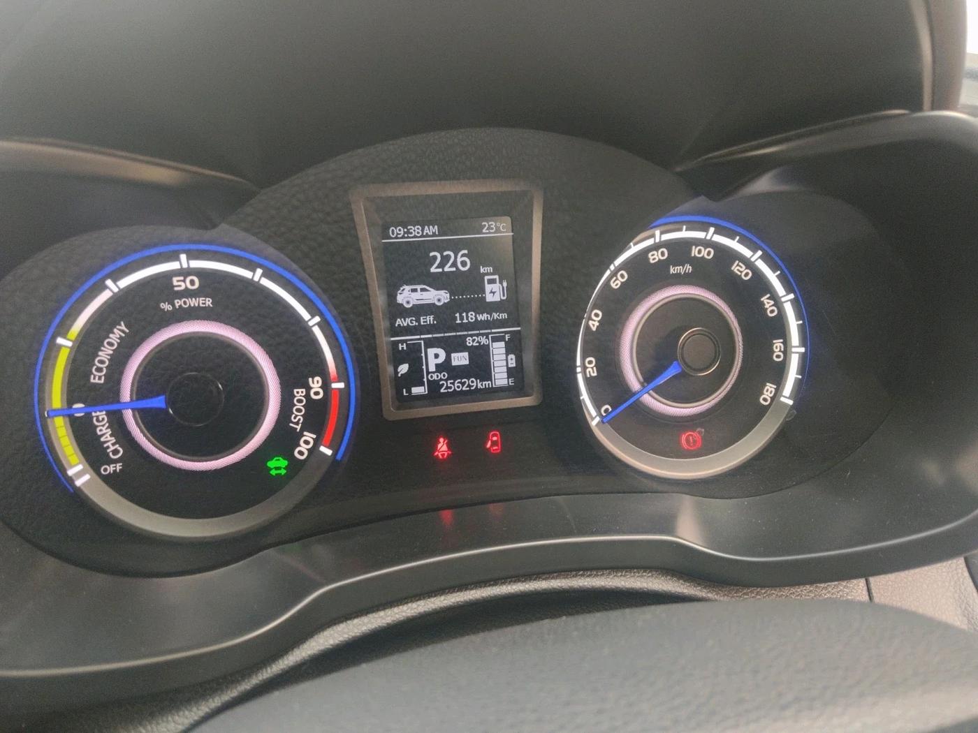 2023 Mahindra XUV400 EL Pro 39.4 KWH, Electric, Automatic, 27,000 km, interior