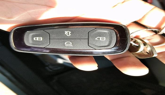 2022 Tata Safari XT PLUS, Diesel, Manual, 47,257 km, interior