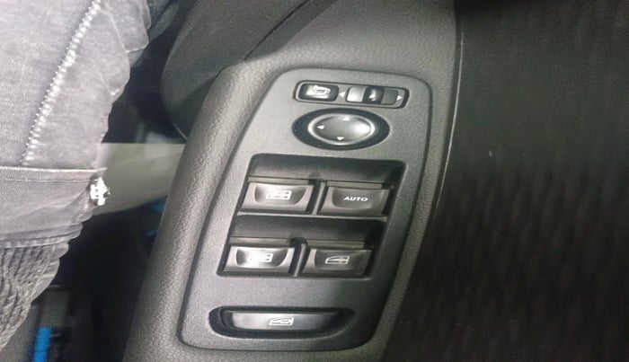 2023 Renault Kiger RXZ AMT, Petrol, Automatic, 24,746 km, interior