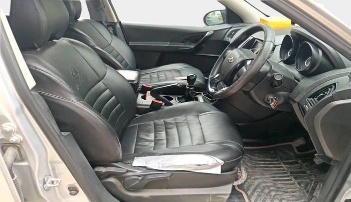 2020 Mahindra XUV500 W5, Diesel, Manual, 38,135 km, interior
