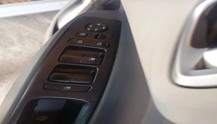 2023 Hyundai AURA SX 1.2, Petrol, Manual, 27,438 km, interior