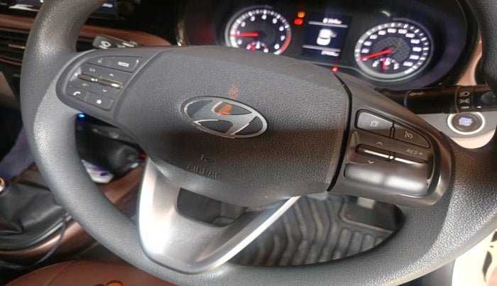 2023 Hyundai AURA SX 1.2, Petrol, Manual, 27,438 km, interior