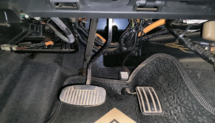 2017 Mahindra E2O T6, Electric, Automatic, 63,942 km, interior