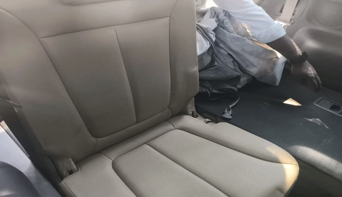 2013 Hyundai Santa Fe 2 WD, Diesel, Manual, 1,75,149 km, interior