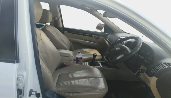 2013 Hyundai Santa Fe 2 WD, Diesel, Manual, 1,75,149 km, interior