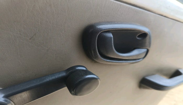 2014 Maruti Eeco 5 STR, Petrol, Manual, 1,30,964 km, interior