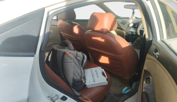 2014 Hyundai Verna FLUIDIC 1.6 CRDI SX AT, Diesel, Automatic, 1,45,000 km, interior