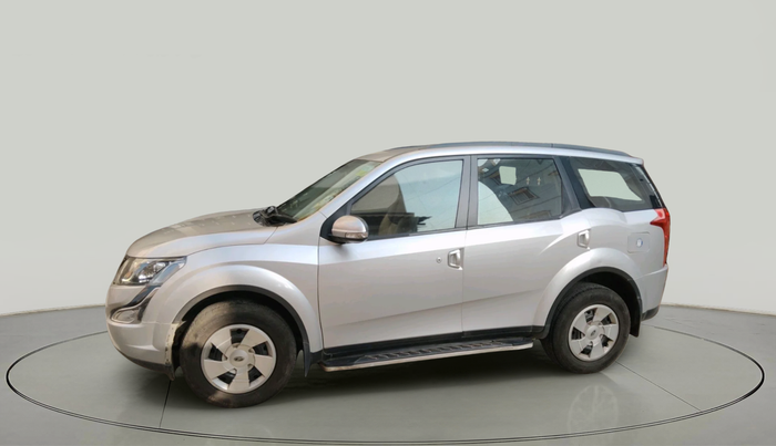 2017 Mahindra XUV500 W6, Diesel, Manual, 75,531 km, exterior