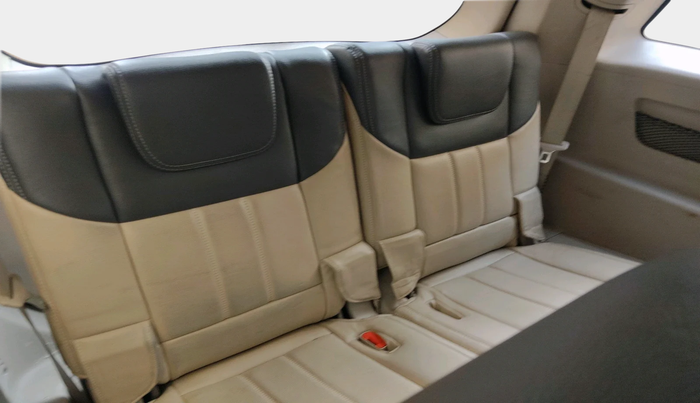 2017 Mahindra XUV500 W6, Diesel, Manual, 75,531 km, interior