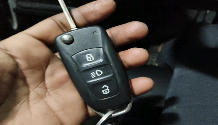 2020 Tata NEXON XM PETROL, Petrol, Manual, 48,645 km, interior