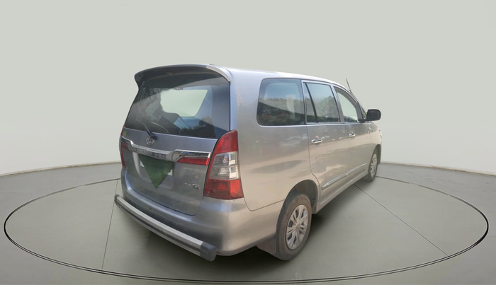 2016 Toyota Innova 2.5 GX 7 STR, Diesel, Manual, 1,87,326 km, exterior