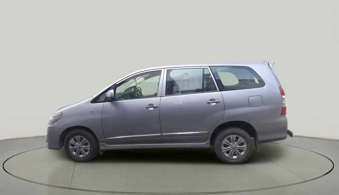 2016 Toyota Innova 2.5 GX 7 STR, Diesel, Manual, 1,87,326 km, exterior