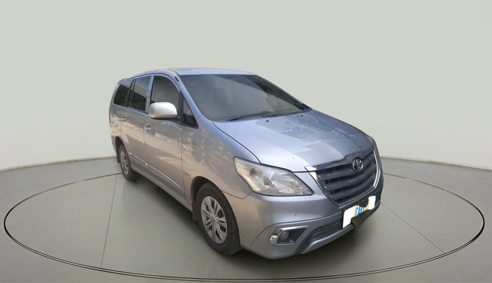 2016 Toyota Innova 2.5 GX 7 STR, Diesel, Manual, 1,87,326 km, exterior